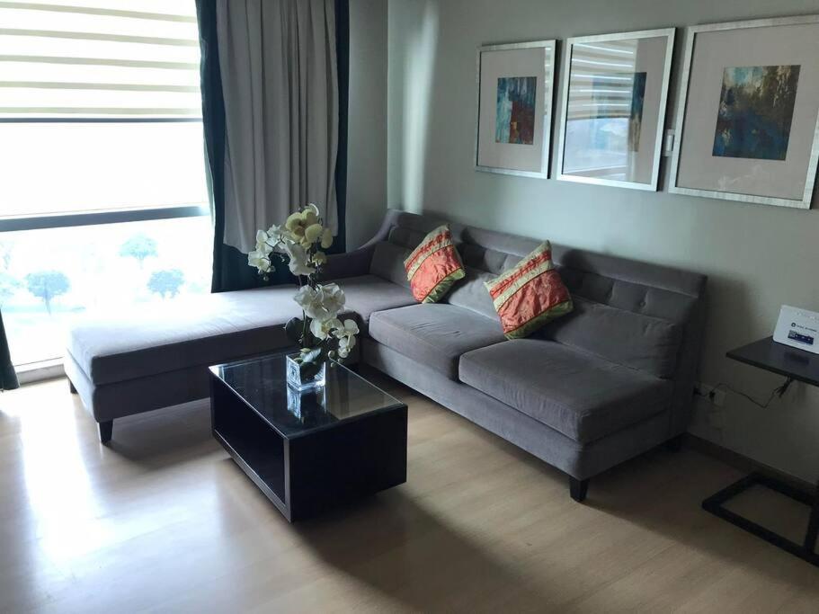 Spacious Bgc 2 Bedroom With A View マニラ市 エクステリア 写真